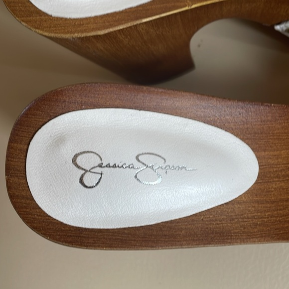 Jessica Simpson - Karema Clogs - Picture 5 of 8